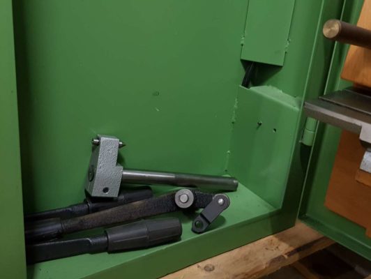 ACIERA F1