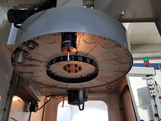 MIKRON VCE 750