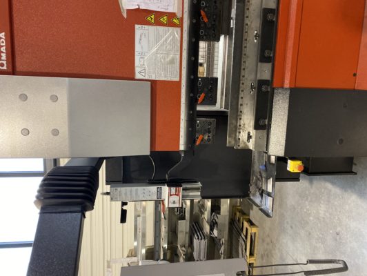 AMADA HFE-8025M2