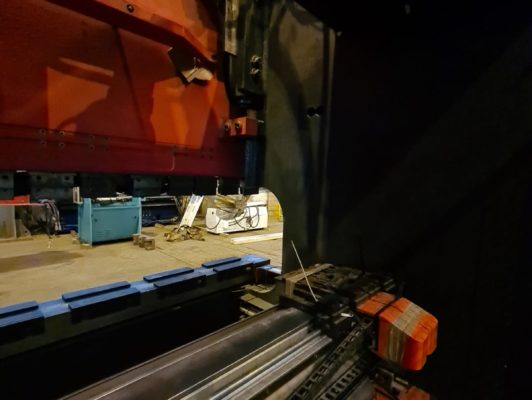 AMADA HFE 220-4L