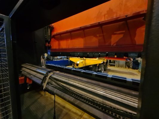 AMADA HFE 220-4L