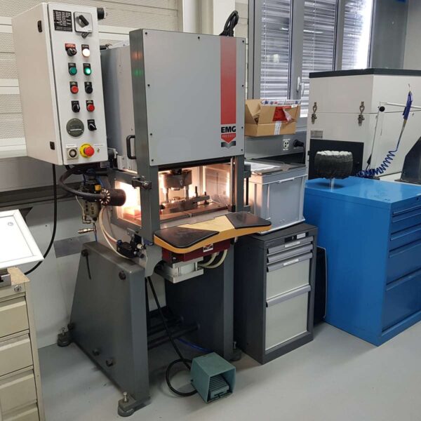 EMG 6 T