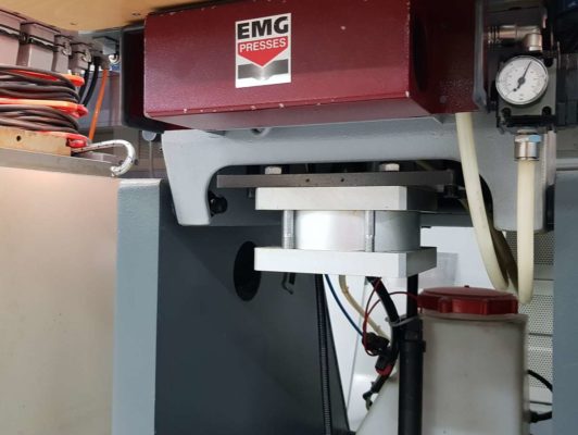 EMG 6 T